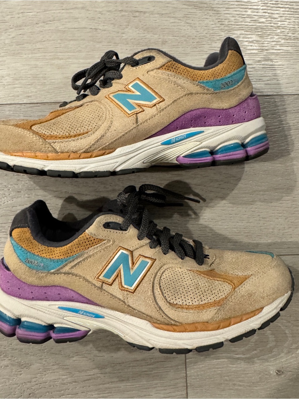 New Balance 2002R Incense Men Walking Shoes Sneakers Unisex Khaki sz 8
